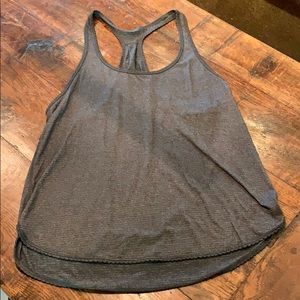 Lululemon tank